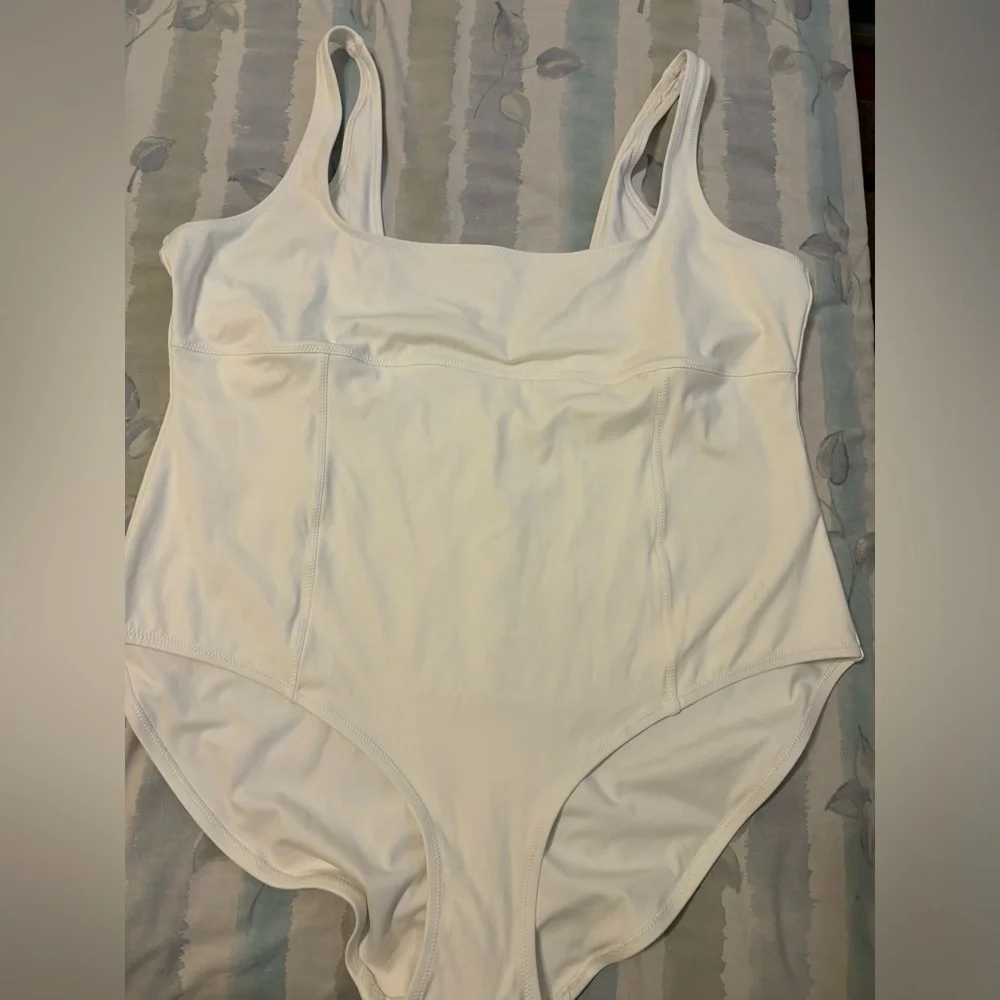 SKIMS White One Piece Swimsuit‎